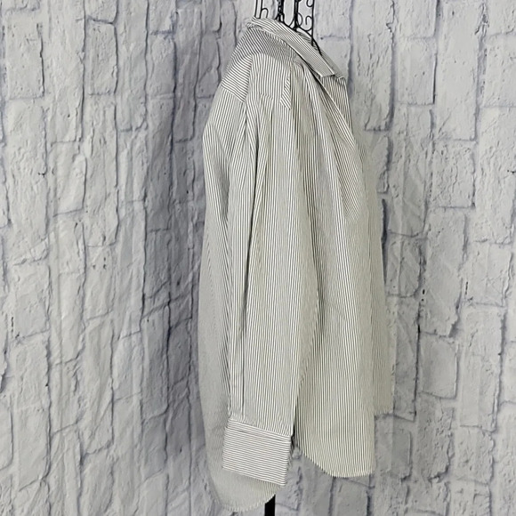 FRAME Black and White Pinstriped Button Up Blouse Medium - Picture 4 of 6